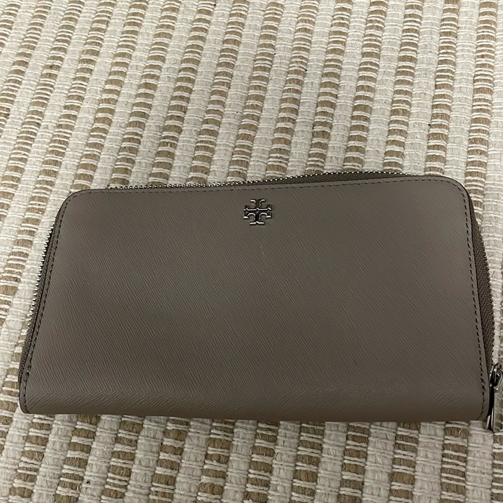 Tory Burch Wallet